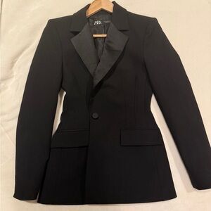 Zara Women's Elegant Black Suit Jacket